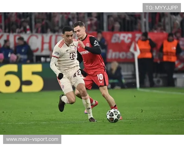 格里马尔多首开纪录，勒沃库森客场领先曼城